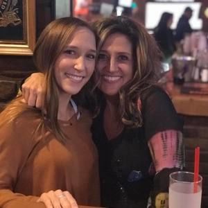 Meet your Posher, Crista